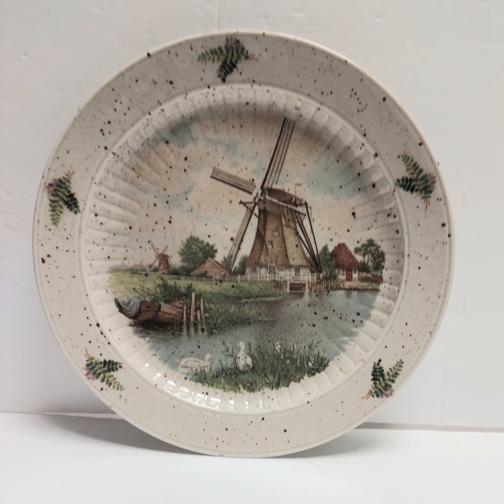 1984 Royal Schwabap Holland 9.5"  Decorative Plate JC Van Hunnik Windmill Ducks